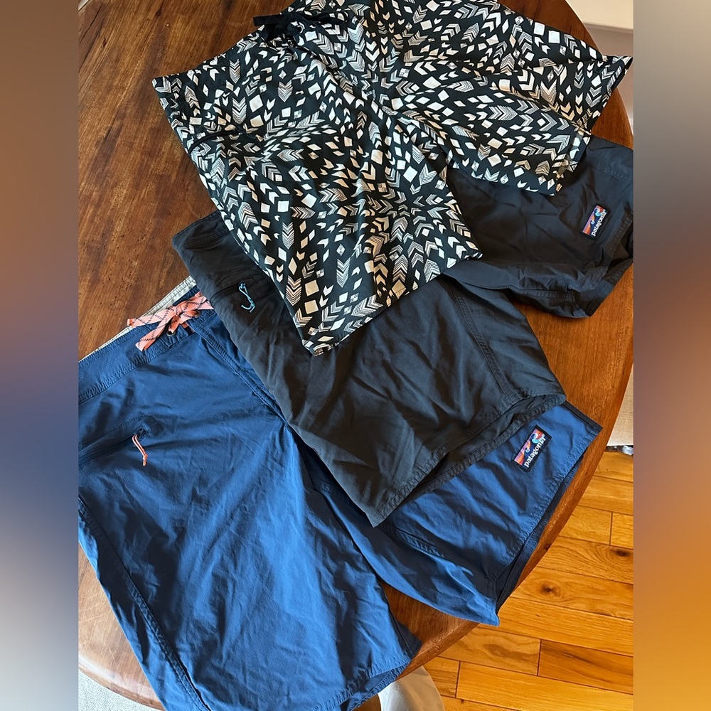 Patagonia Men's Wavefarer® Boardshorts (3 Pair) Size 34